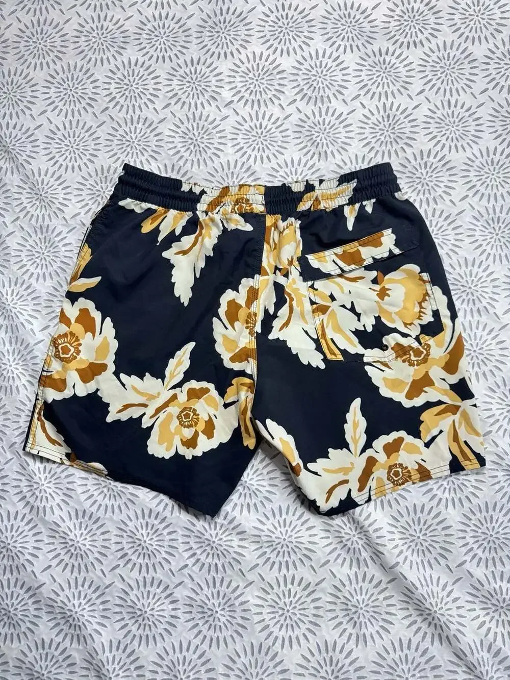 Volcom Men's Floral Print Black and Gold Drawstring Swim Board Shorts Size L